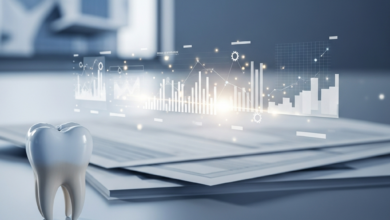 Een fotorealistisch beeld van een perfecte, gezonde tand, met op de achtergrond wazige elementen van financiële documenten en een digitale interface, gesitueerd in een moderne Nederlandse setting.